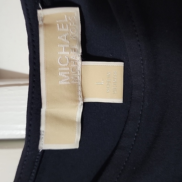 Michael Kors Cold Shoulder With Gold Chain Strap. 3/4 Sleeves. Size L - Picture 2 of 14